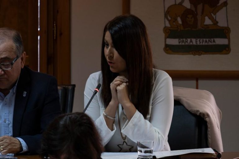 “Se trata de un Plan de Igualdad para el personal empleado del Ayuntamiento y las empresas municipales”, ha explicado la concejala Irene Díaz