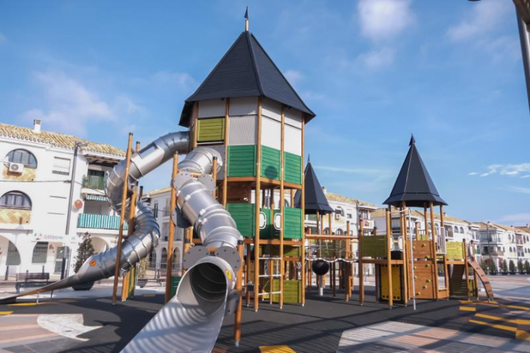 “Estamos muy satisfechos por inaugurar uno de los mejores parques infantiles que tiene Benalmádena”, ha declarado el alcalde