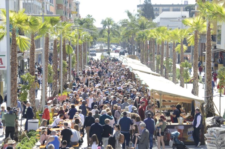 Un mercadillo de productos andaluces y una actuación musical acompañarán la ofrenda floral a Blas Infante y el izado oficial de la bandera