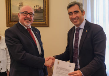 “Crear ciudad es cosa de todos, desde la administración pública a cada vecino”, ha señalado Víctor Navas