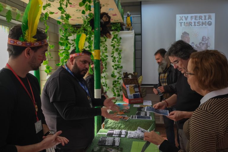 El alcalde Víctor Navas y la concejala Elena Galán participan en la inauguración