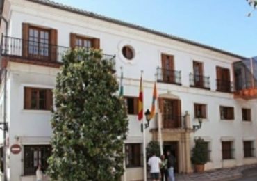 Funcionarán de lunes a viernes en horario de 9.00 a 14.00 horas, y servirán para atender cualquier consulta relacionada con la administración local