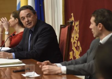 Estará presidida por el alcalde, José Ortiz, y tiene como objetivos favorecer la información veraz y la coordinación entre los agentes implicados