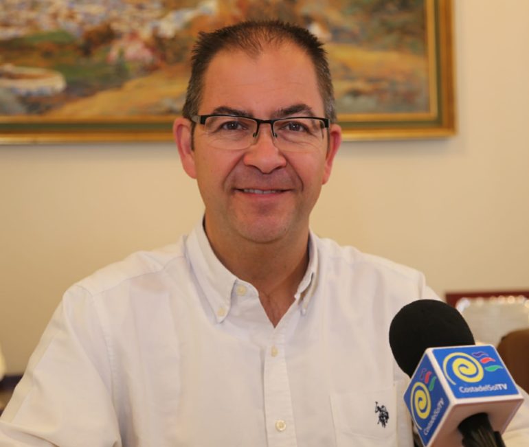 Se excluye de esta autorización los parques municipales, que permanecerán cerrados
