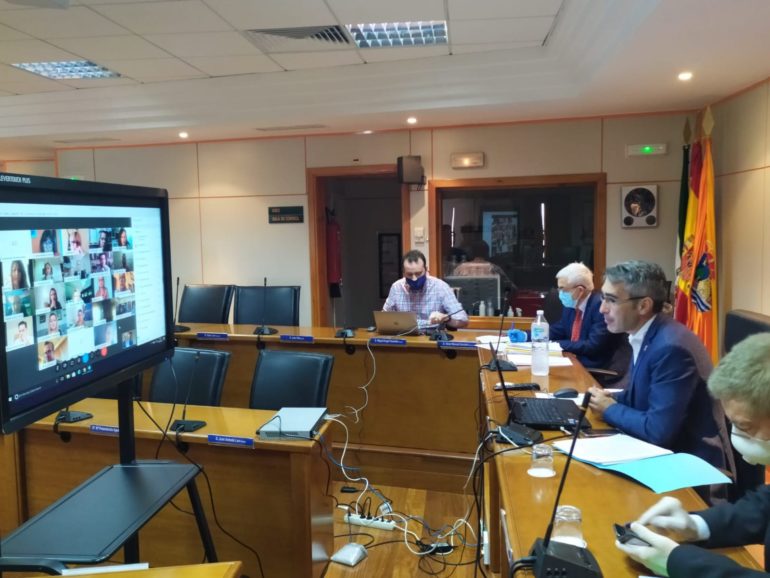 Con el fin de fijar la densidad del suelo urbano directo y evitar las 'infraviviendas'