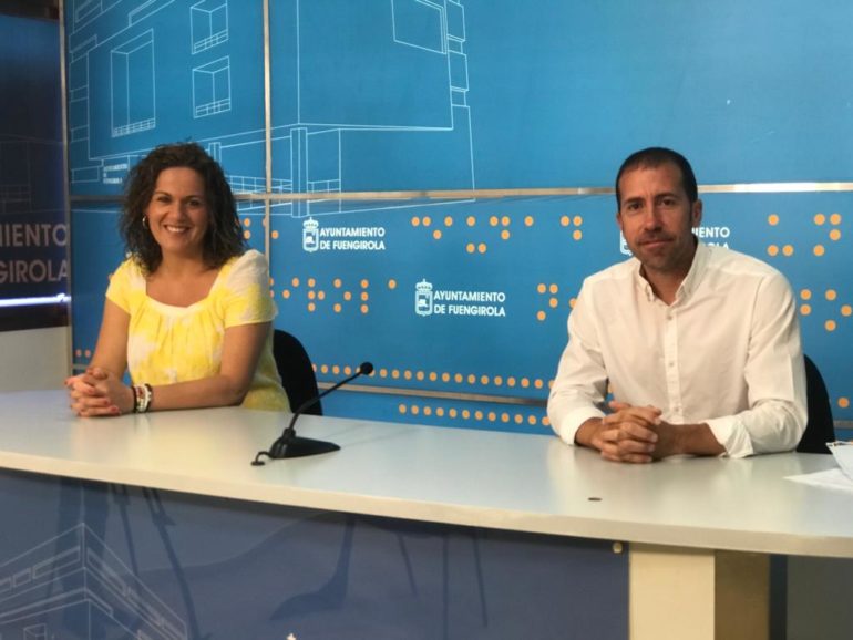 Aconsejando a todos sus ciudadanos a no acudir a la playa este año