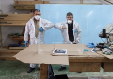 Mamparas para los diversos departamentos municipales con atención al público