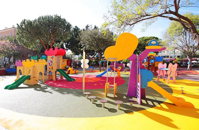La treintena de  parques infantiles de Benalmádena volverán a abrir al público el próximo lunes 20 de julio