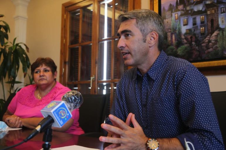 En total han repartido más de 400.000 euros en ayudas durante los últimos dos meses
