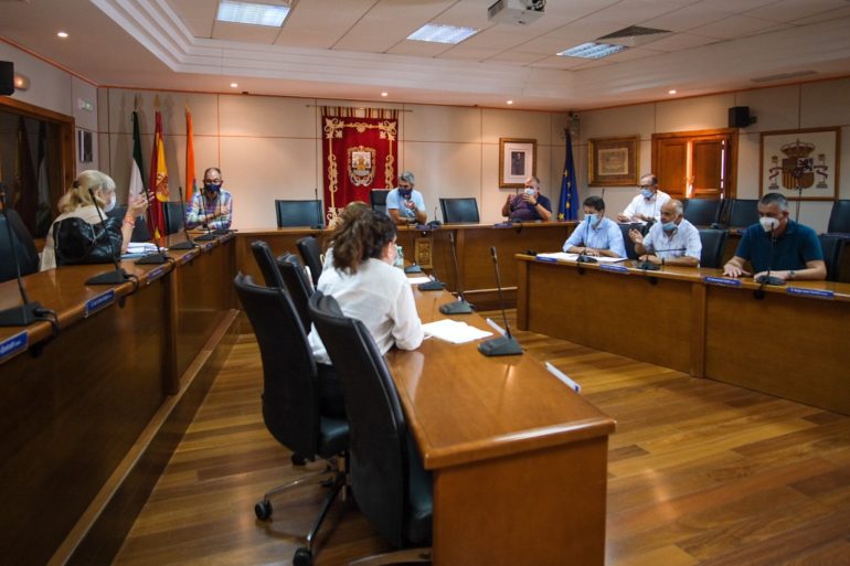 El alcalde también ha anunciado que para octubre hay previsto un plan de empleo que incorporará nuevos trabajadores al servicio de limpieza