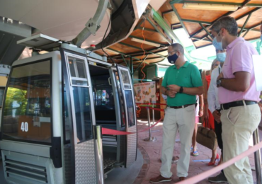 Destacando “El coraje y esfuerzo de los empresarios para lograr que Benalmádena permanezca abierta al turismo”