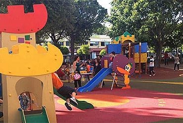 Los trabajos consisten en la sustitución de 22 globos con lámparas de vapor de sodio por LEDs