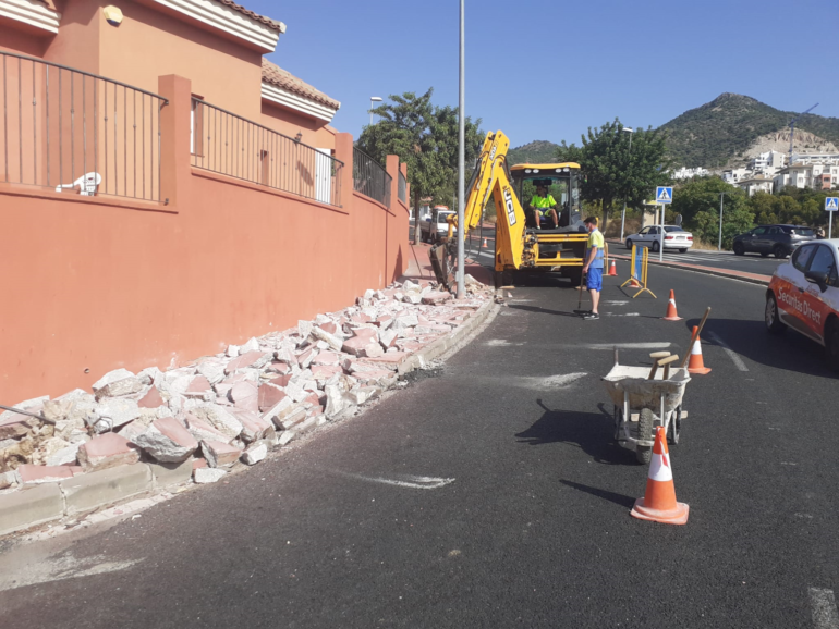 En esta ocasión los trabajos se están realizando en la avenida de Los Argonautas
