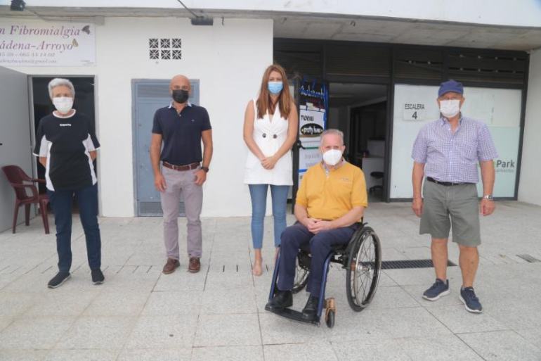 Oficina ubicada en la sede de la Asociación de Fibromialgia de Benalmádena-Arroyo