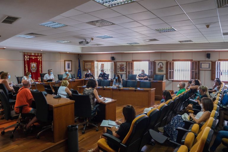 El acceso al sistema de cita previa online es el siguiente: www.benalmadena.es/citaprevia