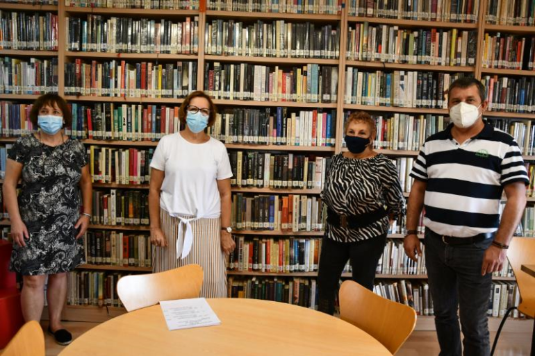 “Tras el parón obligado por la pandemia, vuelven a la actividad sus dos clubes de lectura” -Elena Galán