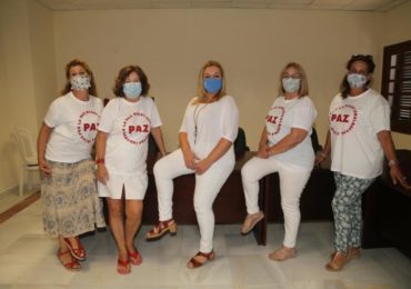 Pilar Ramírez celebra el día con la asociación Juntos por la Paz  desde Benalmádena