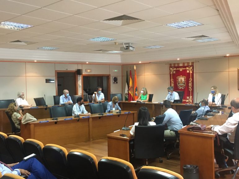 Con una ayuda para facilitar el pago aplazado de los impuestos más inmediatos