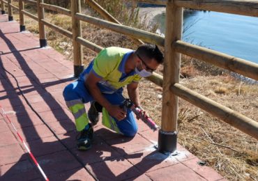 En total, se ha procedido a la renovación de 180 metros lineales de barandilla