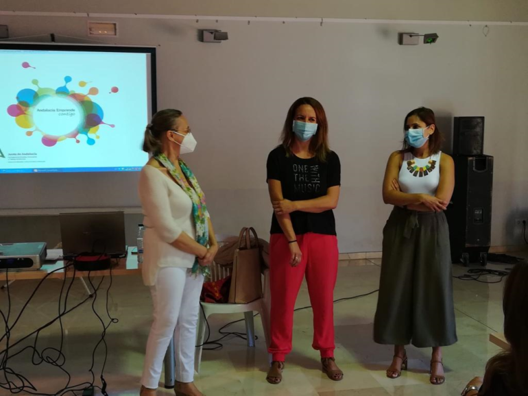 La concejala María Isabel Ruiz acude a participar en el inicio del ciclo