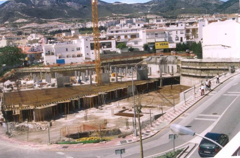 Centrándose esta vez en la construcción del Club de Hielo