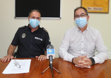 El concejal Javier Marín y el jefe de la Policía Local, Francisco Zamora han realizado esta mañana el balance