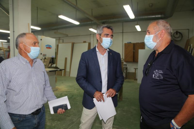 El equipo de gobierno ha destinado este año 2,9 millones de euros a dotar de equipo y material a Servicios Operativos