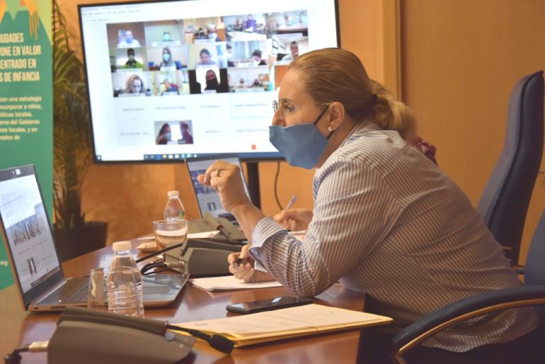 Pleno con el fin insistir a los jóvenes en la importancia de cumplir las medidas sanitarias