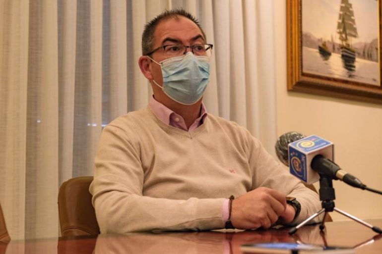 Llamamiento “para que colaboren en la vigilancia de las entradas y salidas de alumnos a los centros educativos”