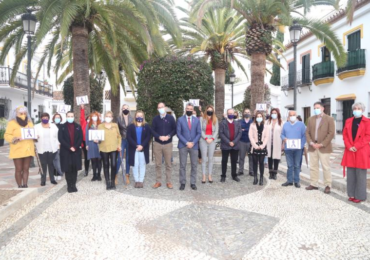 Benalmádena se suma a la celebración con diversas acciones por el municipio