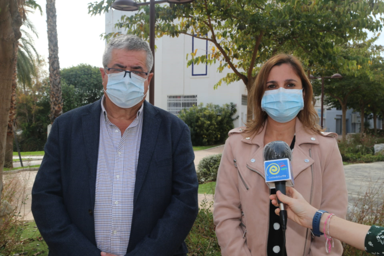 -Joaquín Villazón y la concejala y María Isabel Ruiz en la rueda de prensa esta mañana