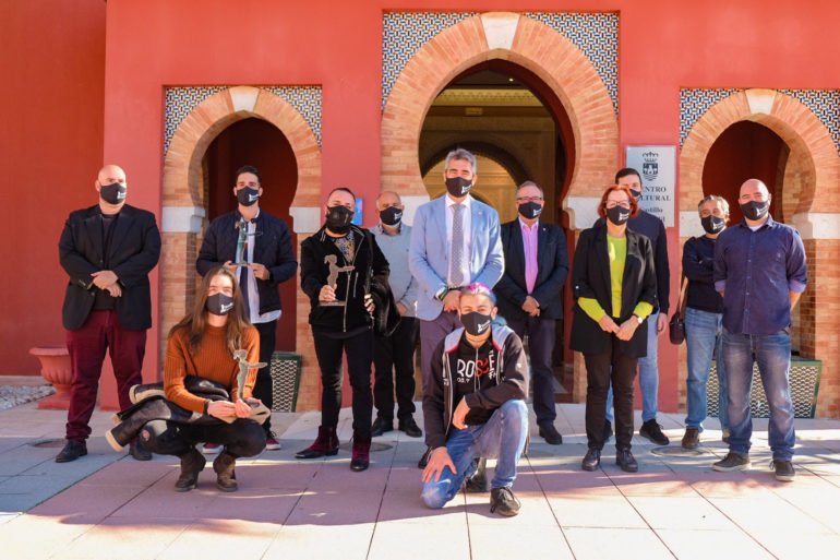 El alcalde y la concejala de Cultura han presidido la entrega de premios