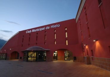 El equipo de gobierno velará por el mantenimiento de los puestos de trabajo y por la reapertura tras la crisis sanitaria