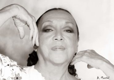 Bautizando así una rotonda con su nombre