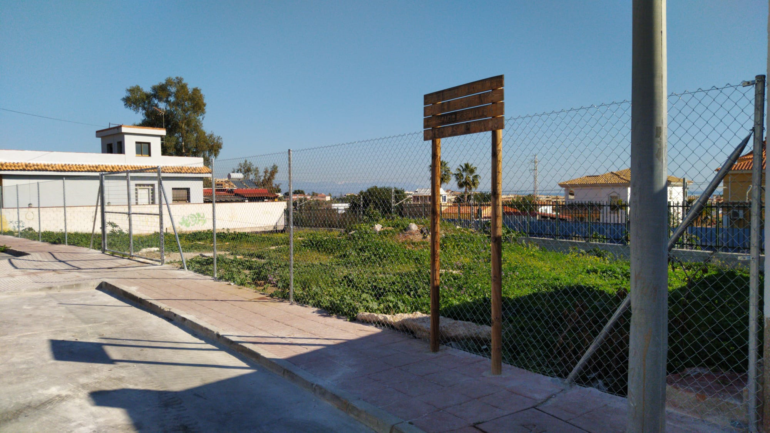 Teniendo lugar en Residencial Madrid, Medina Azahara y calle Obsidiana