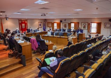 Benalmádena refuerza su compromiso con la igualdad con motivo del día