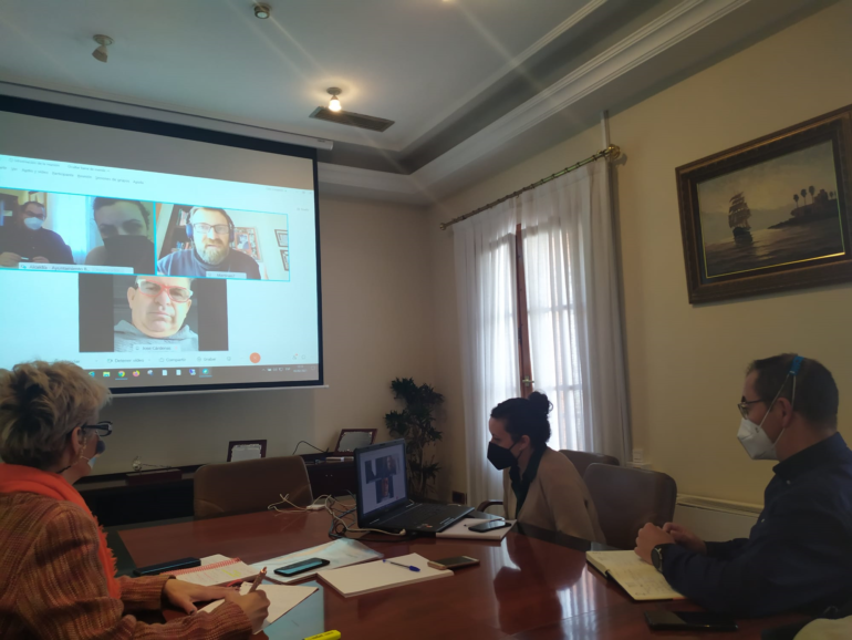 “Los representantes nos trasladaron su preocupación por la situación que están viviendo”, ha apuntado Cortés