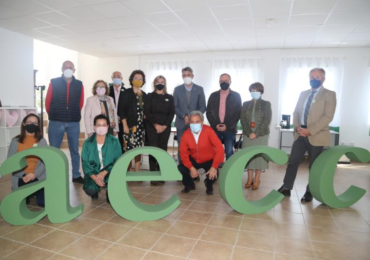 El alcalde Víctor Navas y el concejal Juan Carrillo realizan la visita a la sede