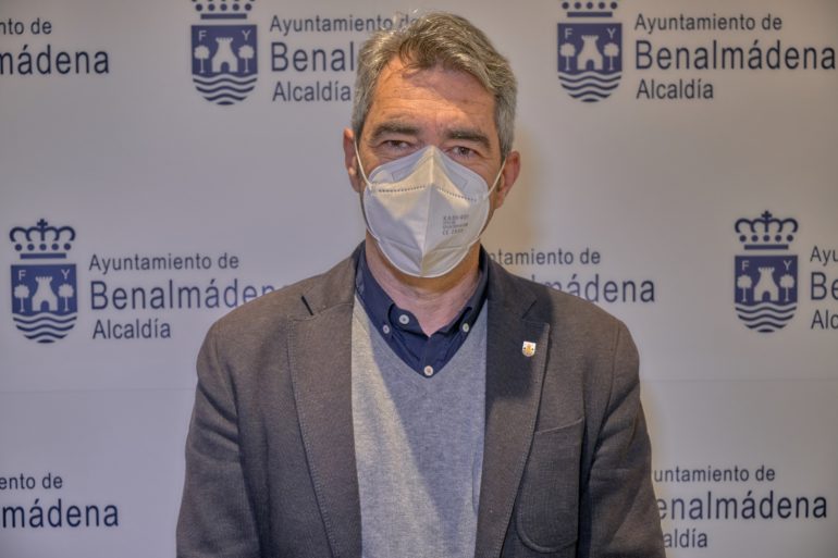Considerando “un agravio comparativo” que Benalmádena se vea obligada a permanecer en el nivel 3