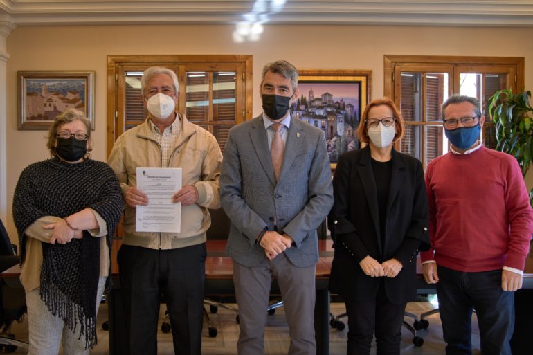 Se ha procedido esta mañana a renovar el convenio de colaboración con la asociación teatral