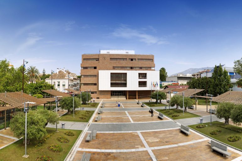 Ayuntamiento-panorama-BAJA-1