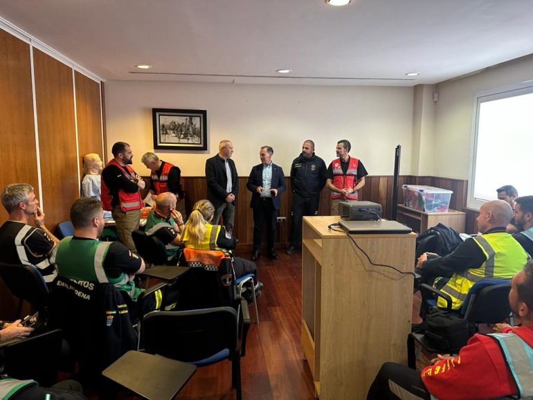 Policia y Bomberos