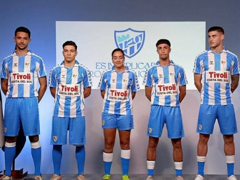 El Málaga relanza una camiseta conmemorativa con el logo de Tivoli