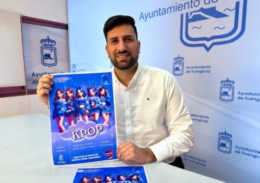 Isaac Vargas presenta el evento de Kpop