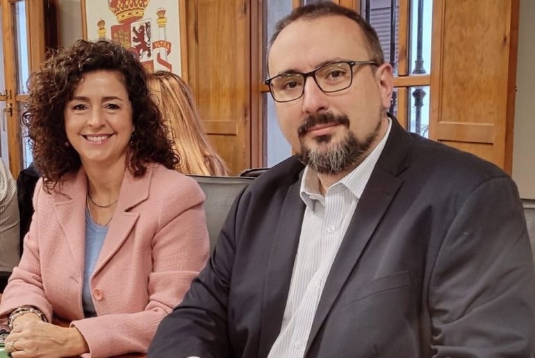Vox Amann abril