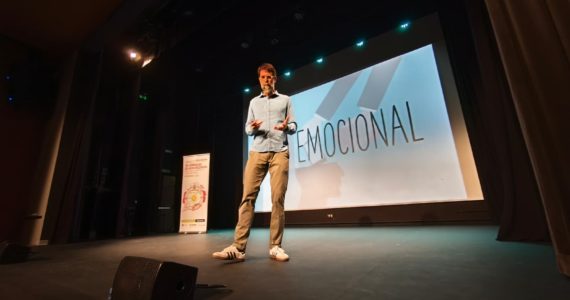 Emocional 2025