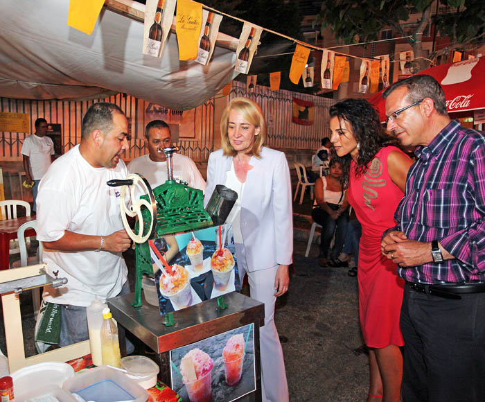 20120626 BRINDIS ALCALDESA Y CONCEJALES CON CASETA COLOMBIANA