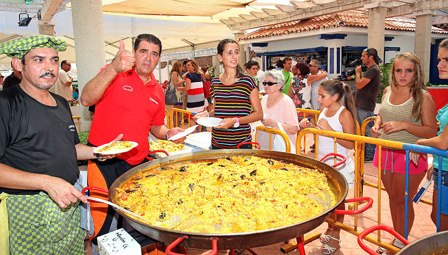 20120814 PAELLA FERIA DIA BENALMADENA PUEBLO (1)