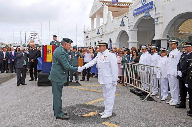 ACTOS EN PUERTO DEPORTIVO BENALMADENA EN HONOR A LA VIRGEN DEL PILAR PATRONA DE LA GUARDIA CIVIL 17