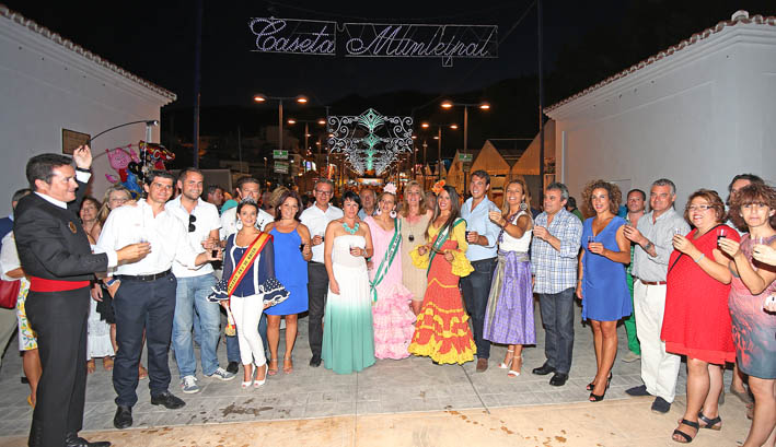 ALCALDESA Y CONCEJALES FERIA VIRGEN DE LA CRUZ DE BENALMADENA PUEBLO 2014 1